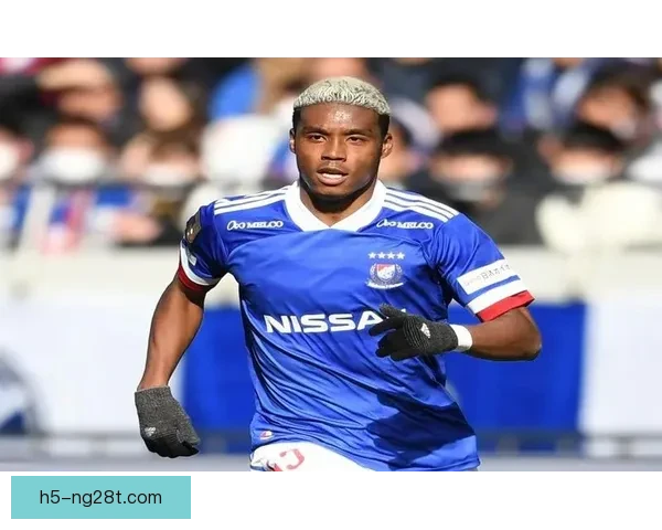 三十岁前国脚奥纳伊乌解约德乙